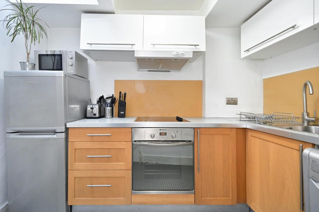 Soho, Piccadilly & Chinatown - Two Bedroom & Two Double Beds Apartment London Kültér fotó