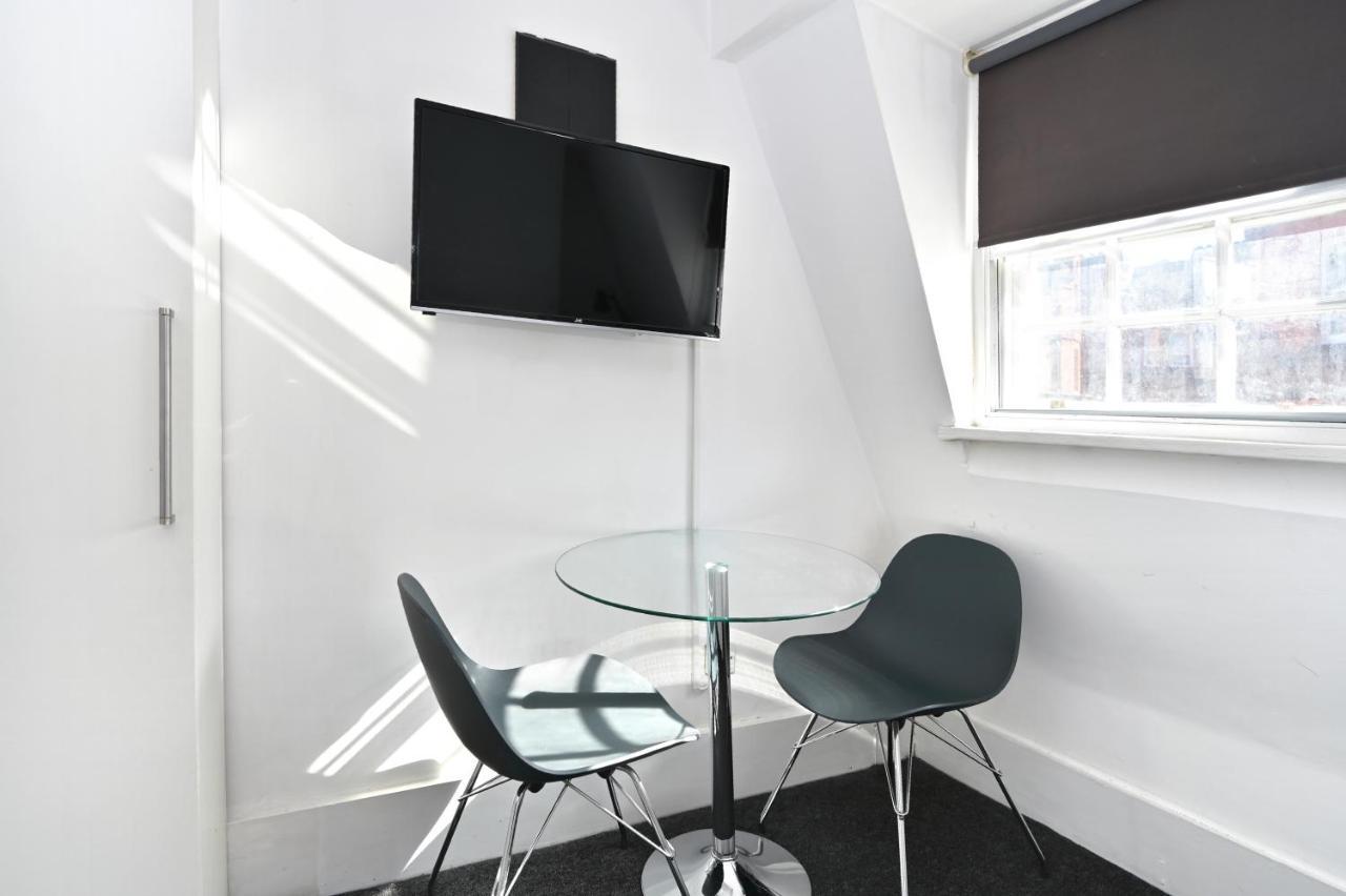 Soho, Piccadilly & Chinatown - Two Bedroom & Two Double Beds Apartment London Kültér fotó
