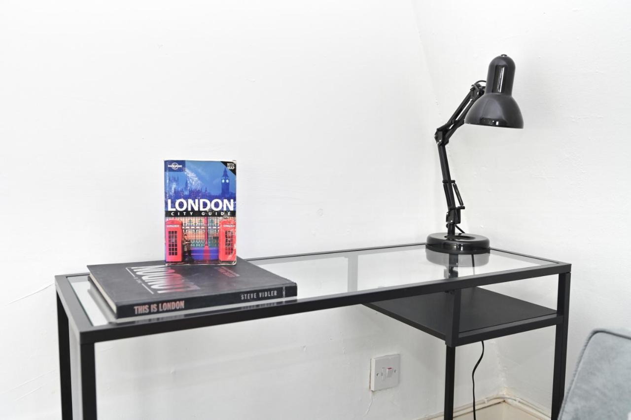 Soho, Piccadilly & Chinatown - Two Bedroom & Two Double Beds Apartment London Kültér fotó