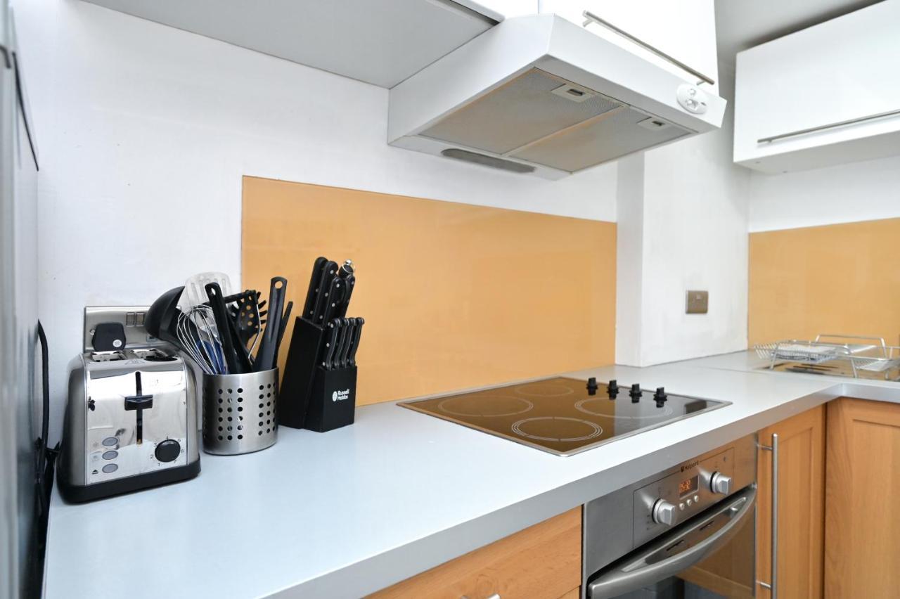 Soho, Piccadilly & Chinatown - Two Bedroom & Two Double Beds Apartment London Kültér fotó
